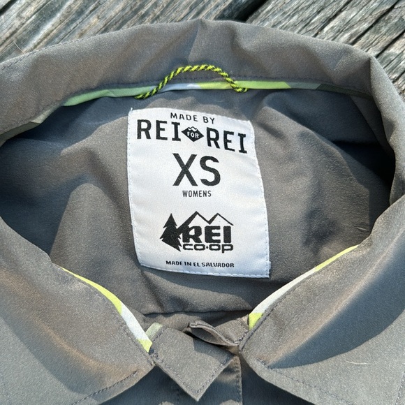 REI Bike Shop Uniform Button T Shirt - Picture 3 of 9